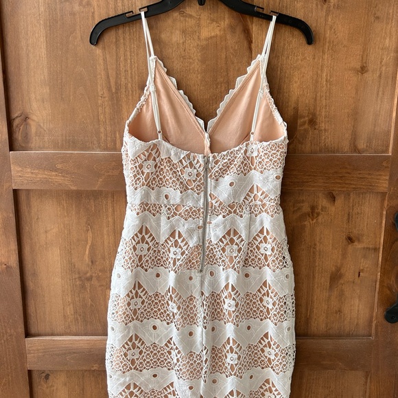 Dress Design Lab Size Medium - Picture 3 of 10